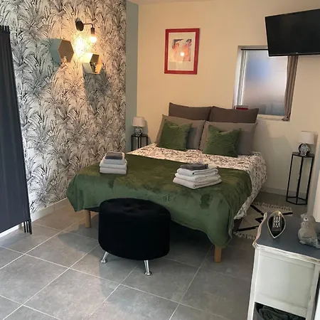 Апартаменты Maison Gite Spa Privatifs 35m2 *